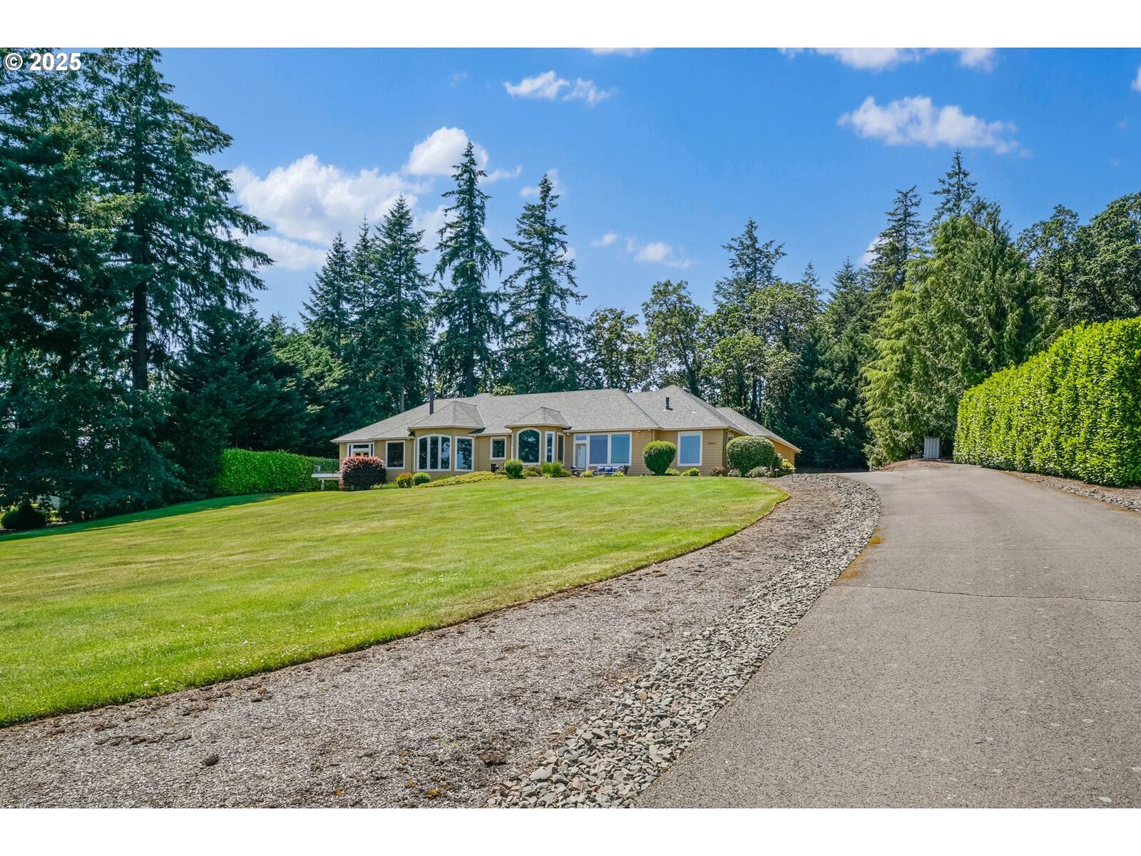 Property Photo:  7947 Lavender Ln  OR 97392 