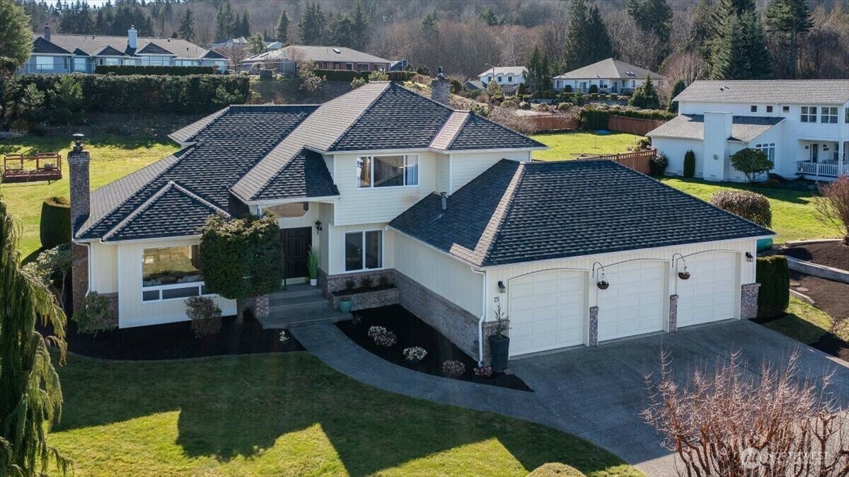 Property Photo: 25 W Anadar Place WA 98282