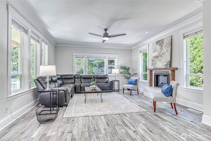 Property Photo:  87  N Mary Ave.  WA 98802 