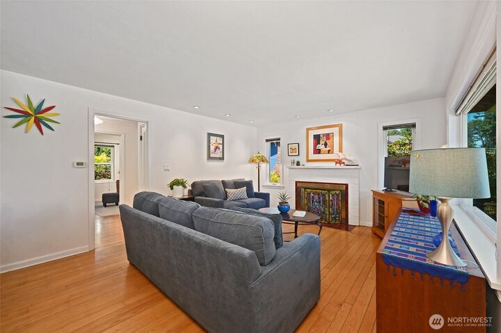 Property Photo:  9539  49th Avenue NE  WA 98115 