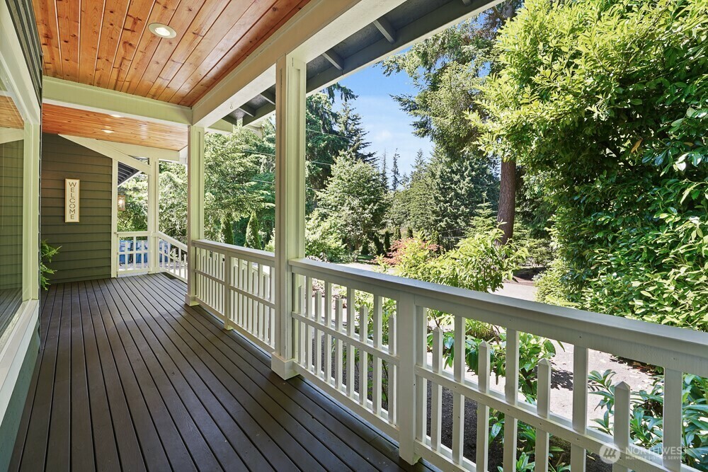 Property Photo:  7516  181st Place SW  WA 98026 