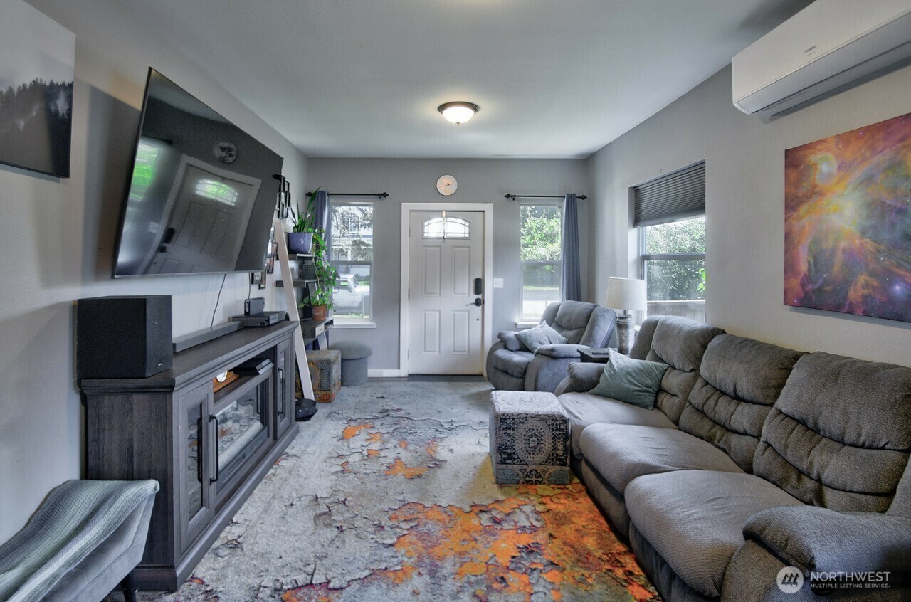 Property Photo: 1015 N Pearl Street WA 98531