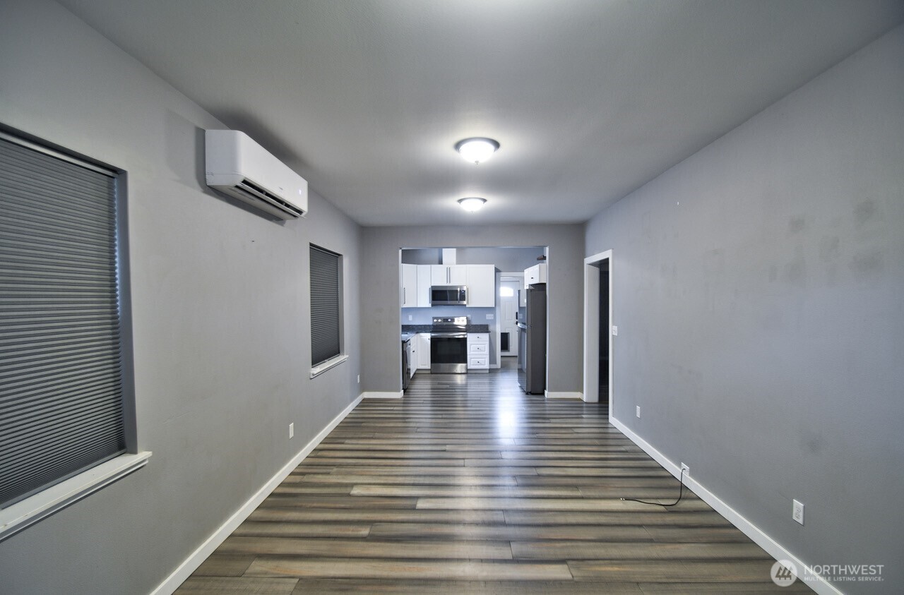 Property Photo:  1015 N Pearl Street  WA 98531 
