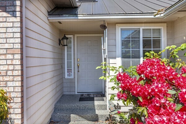 Property Photo: 1970 NE 11th Avenue WA 98277