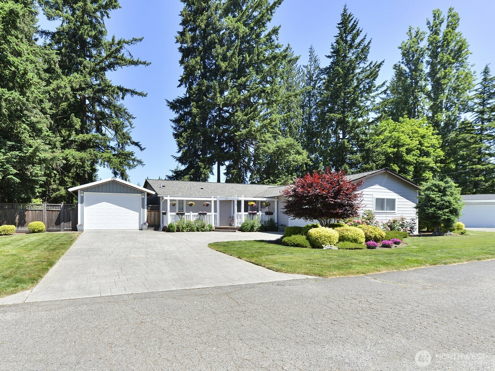 Property Photo: 906 164th Avenue NE WA 98008