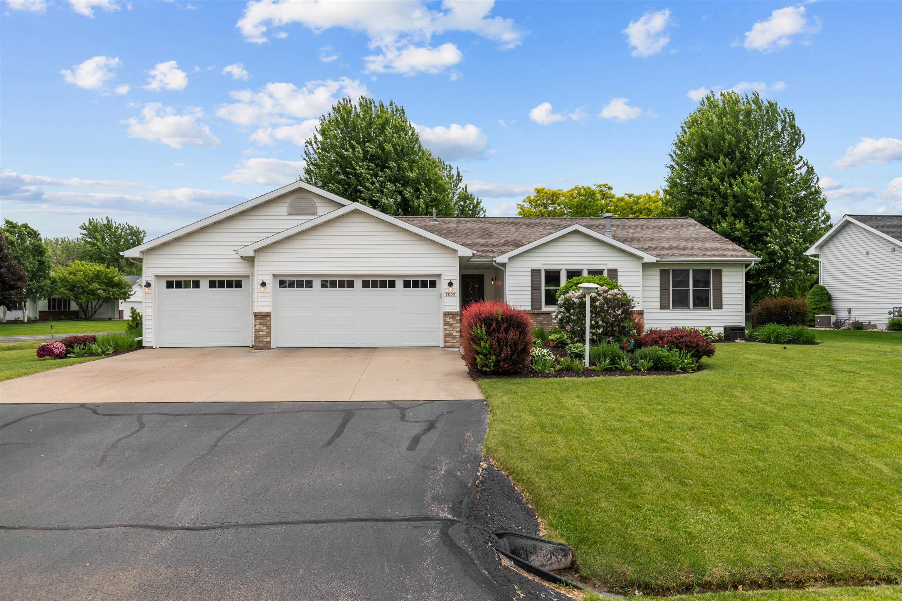 Property Photo: W6035 Paige Way WI 54915-5201