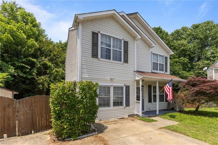 Property Photo:  520 Kemp Lndg  VA 23434 