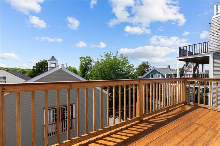 Property Photo:  621 Thames Street C  RI 02840 