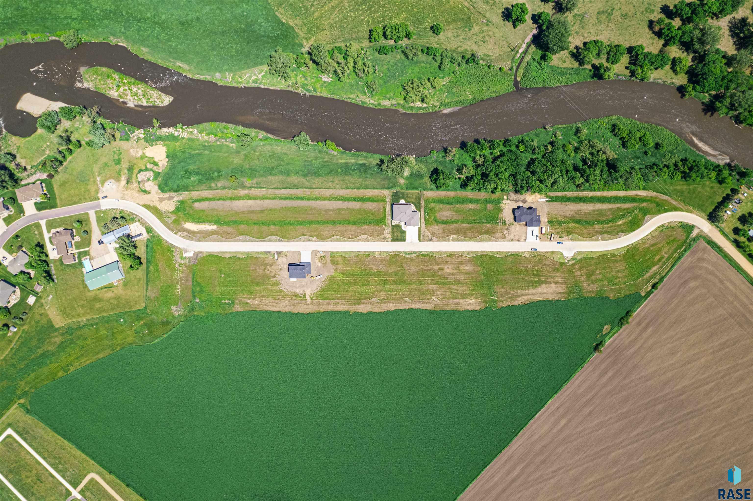 Property Photo: 804 Mill Pond Rd IA 51246