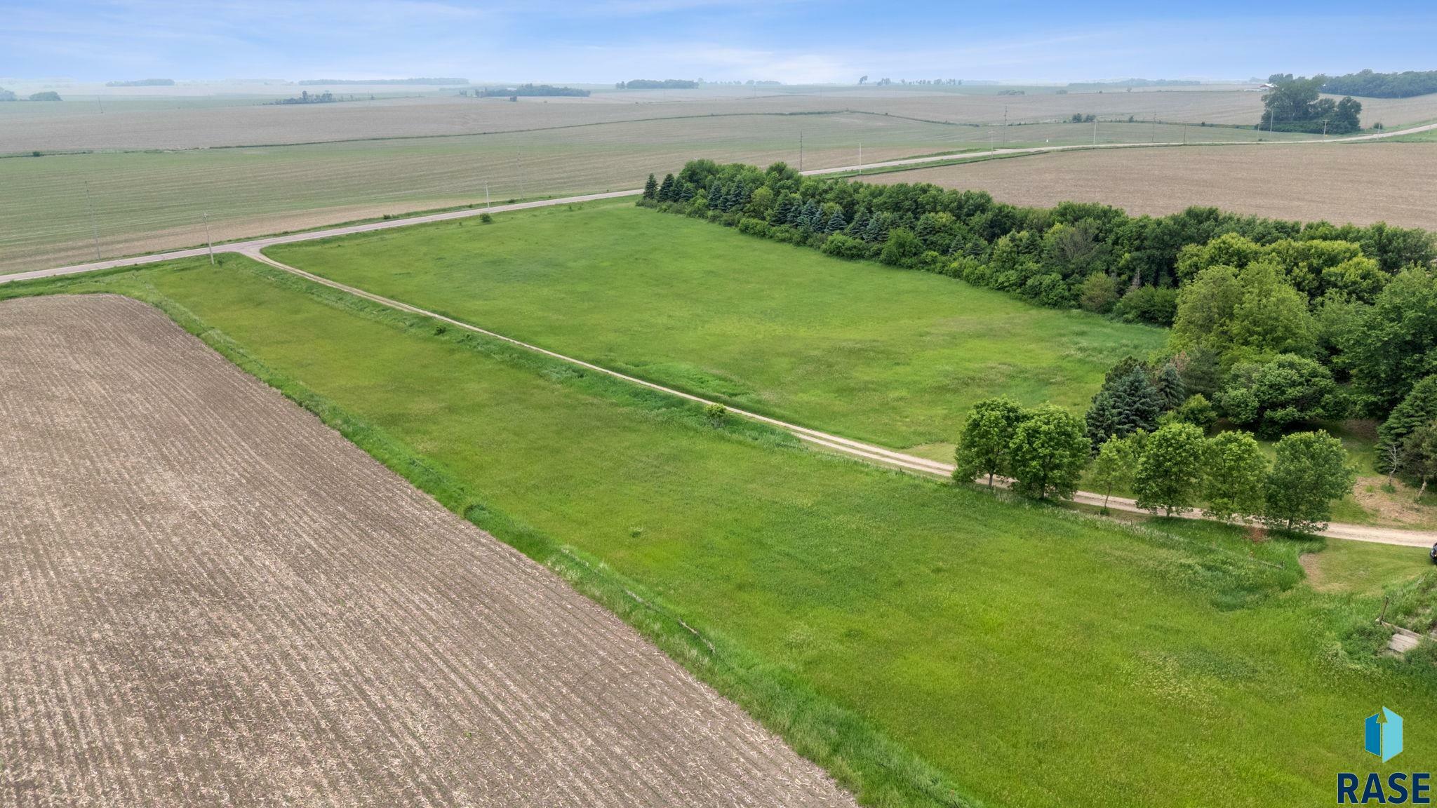 Property Photo: 47986 254th St SD 57030