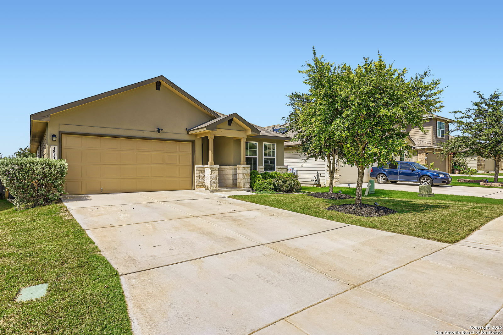 Property Photo: 4814 Forward Swing TX 78261