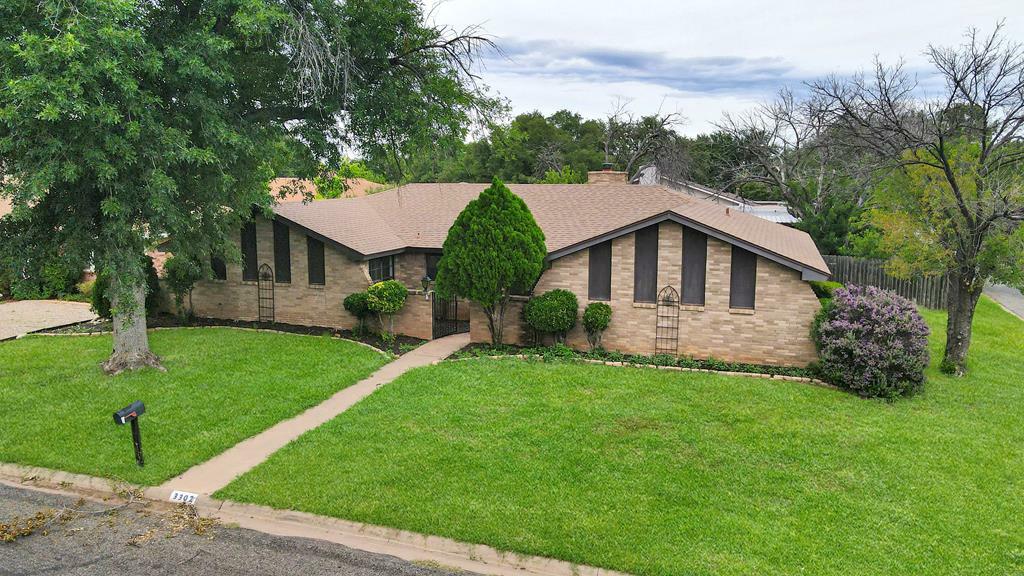 Property Photo: 3302 Southland Blvd TX 76904