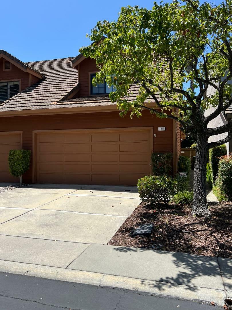Property Photo: 1311 Chandon Court CA 95125