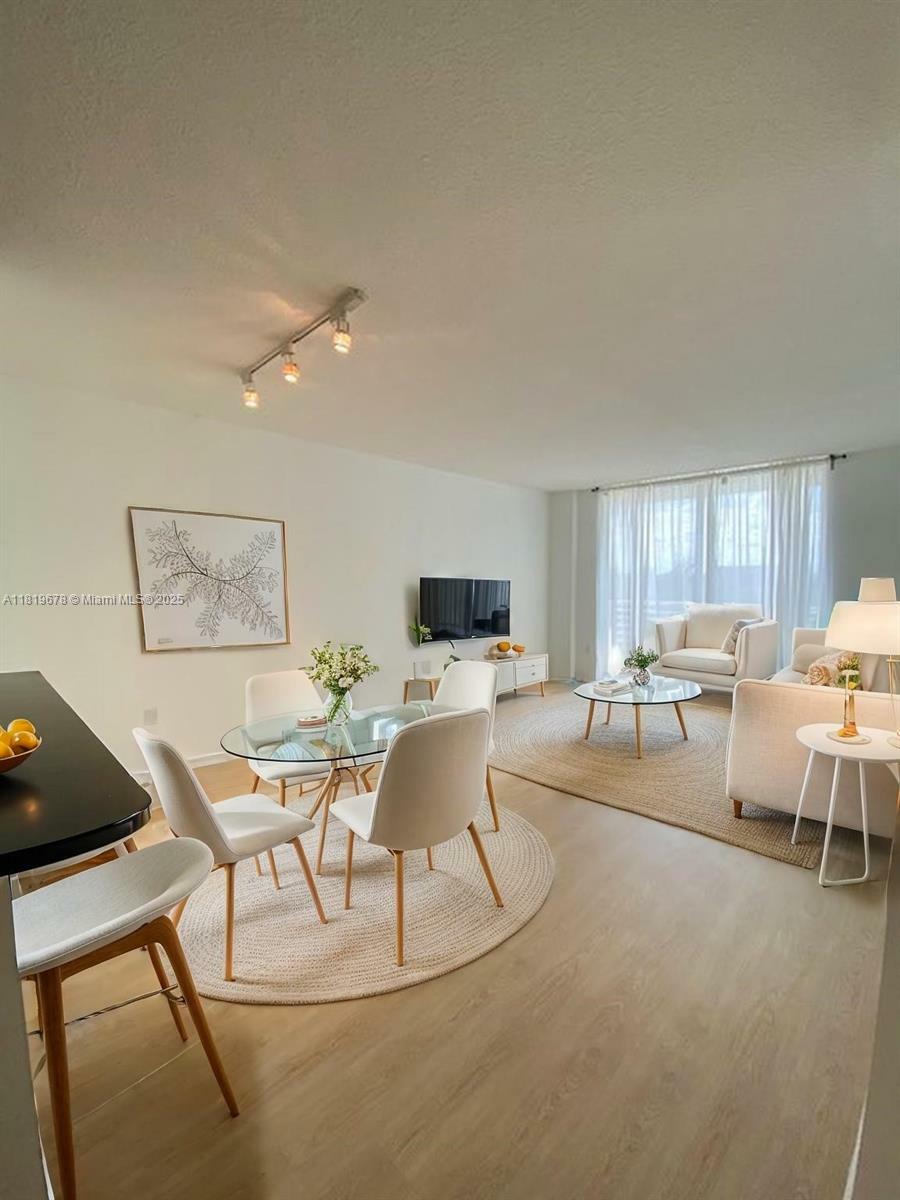 Property Photo: 2775 NE 187th St 407 FL 33180