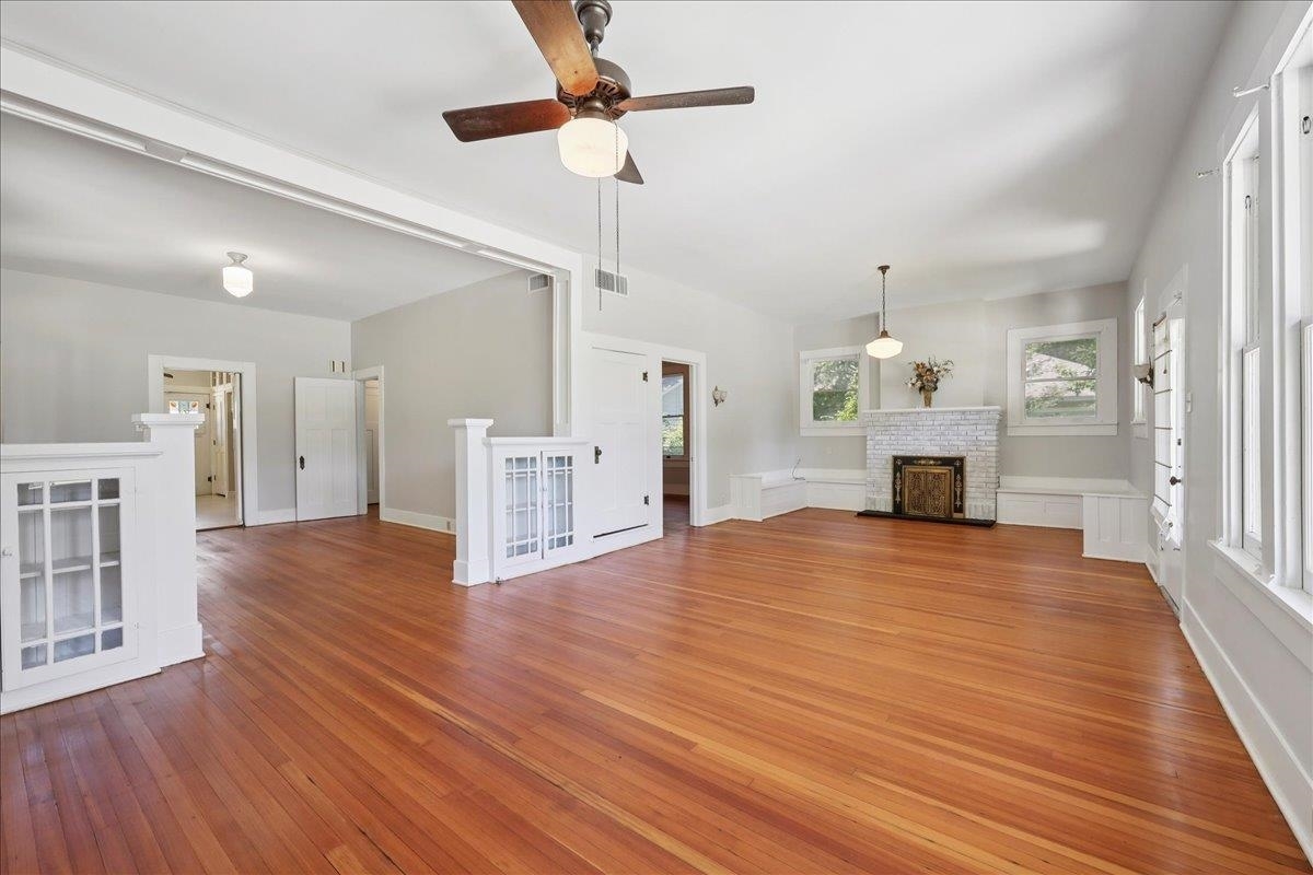 Property Photo: 507 Orange TX 77630