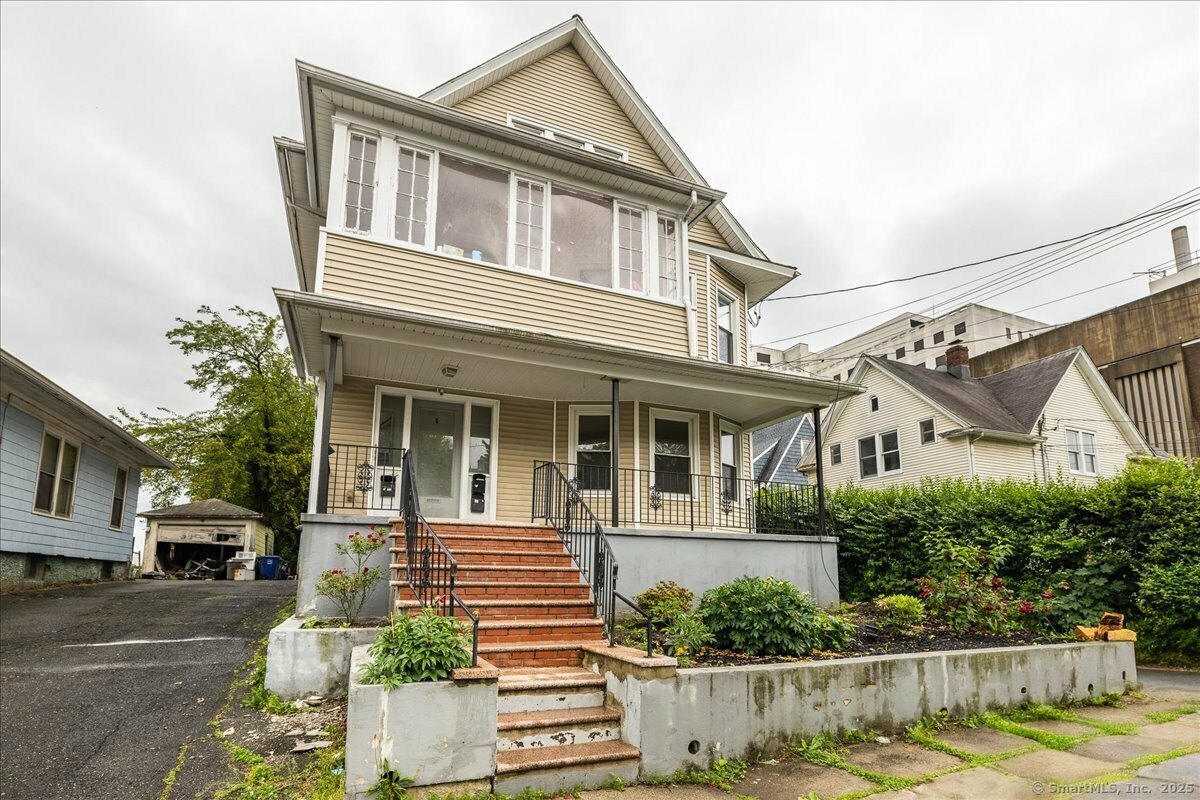 Property Photo: 25 Hunting Street 1st Floor CT 06606