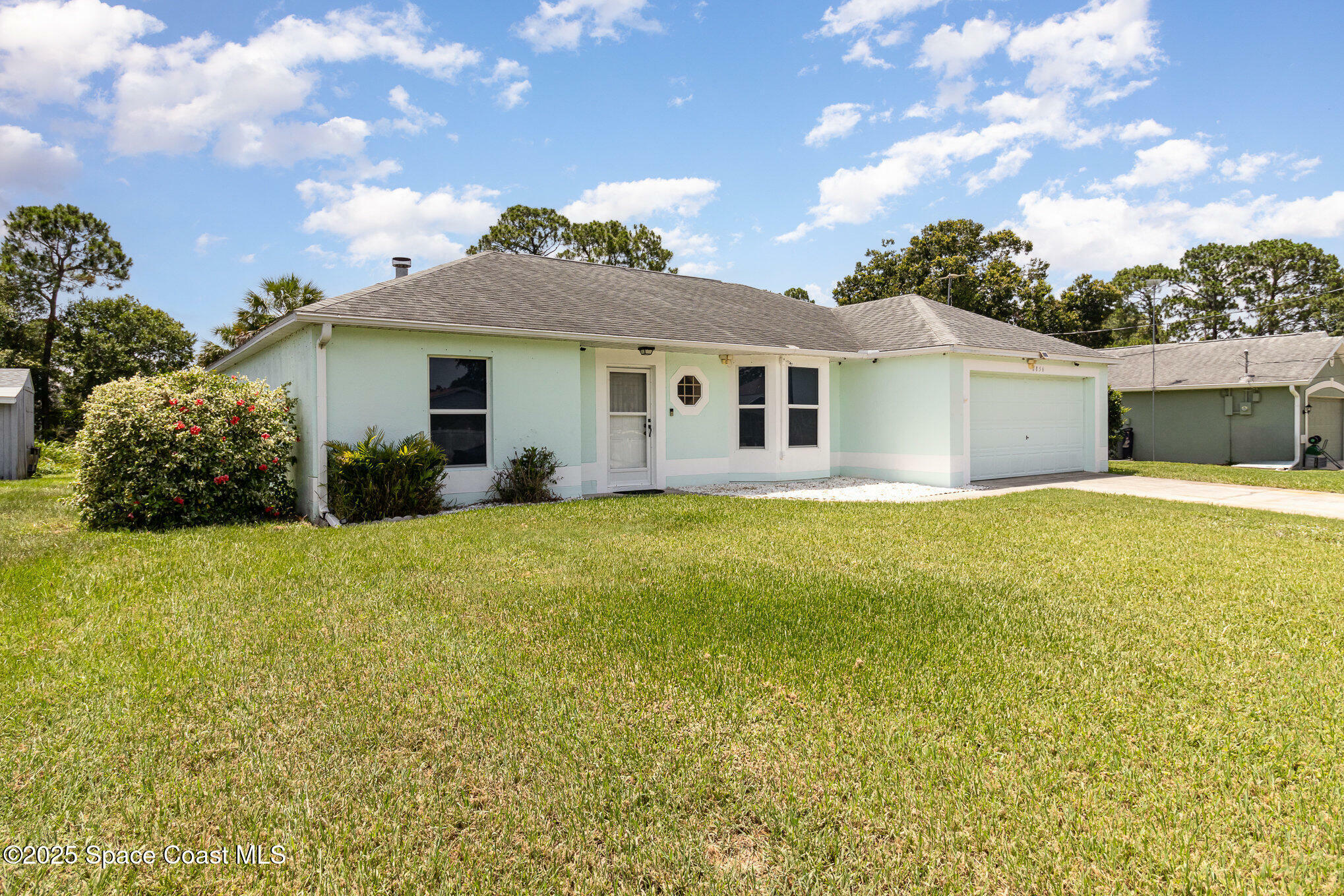 Property Photo: 6856 Buxton Avenue FL 32927