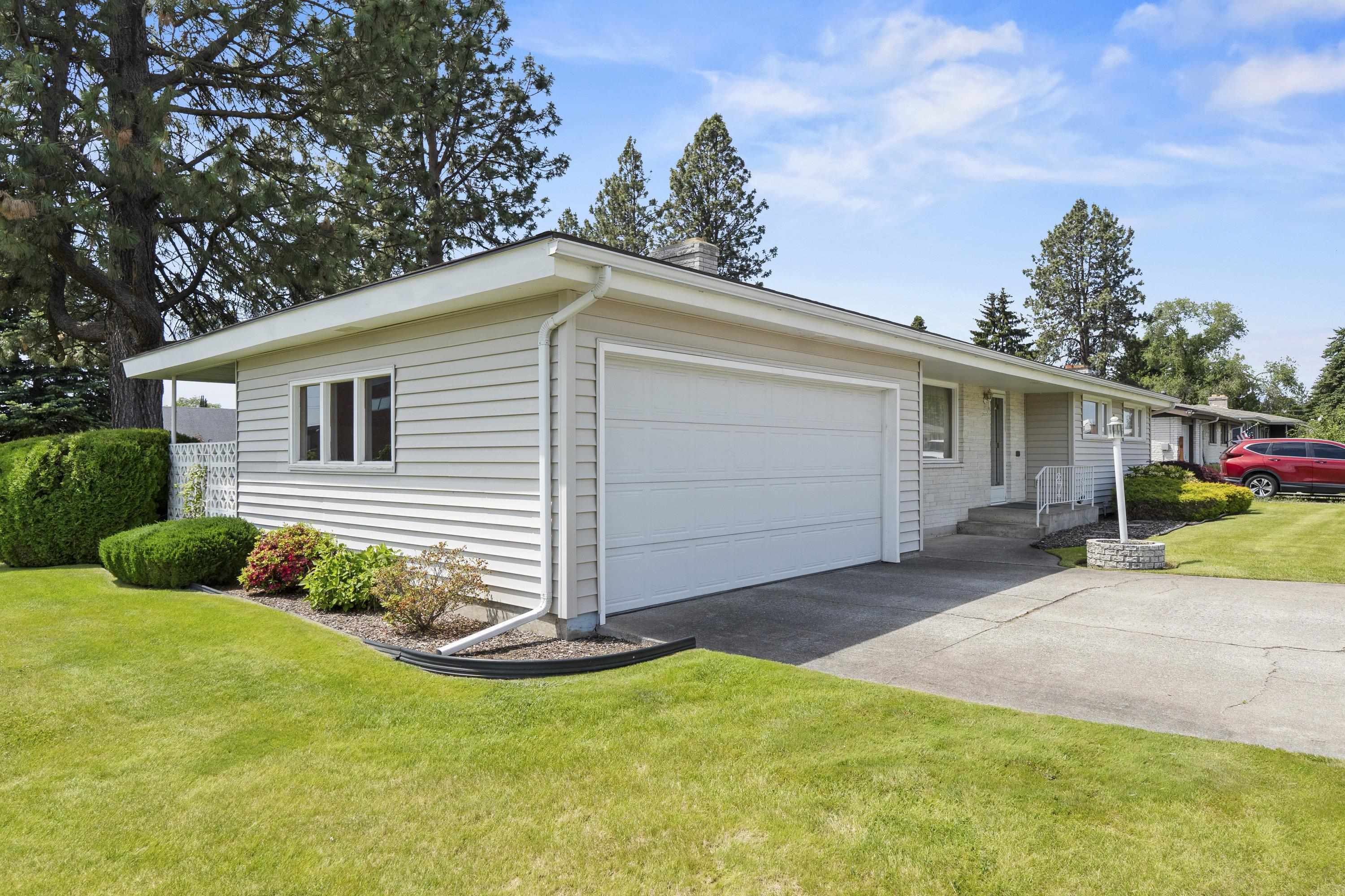 Property Photo: 2805 W Houston Ave WA 99208
