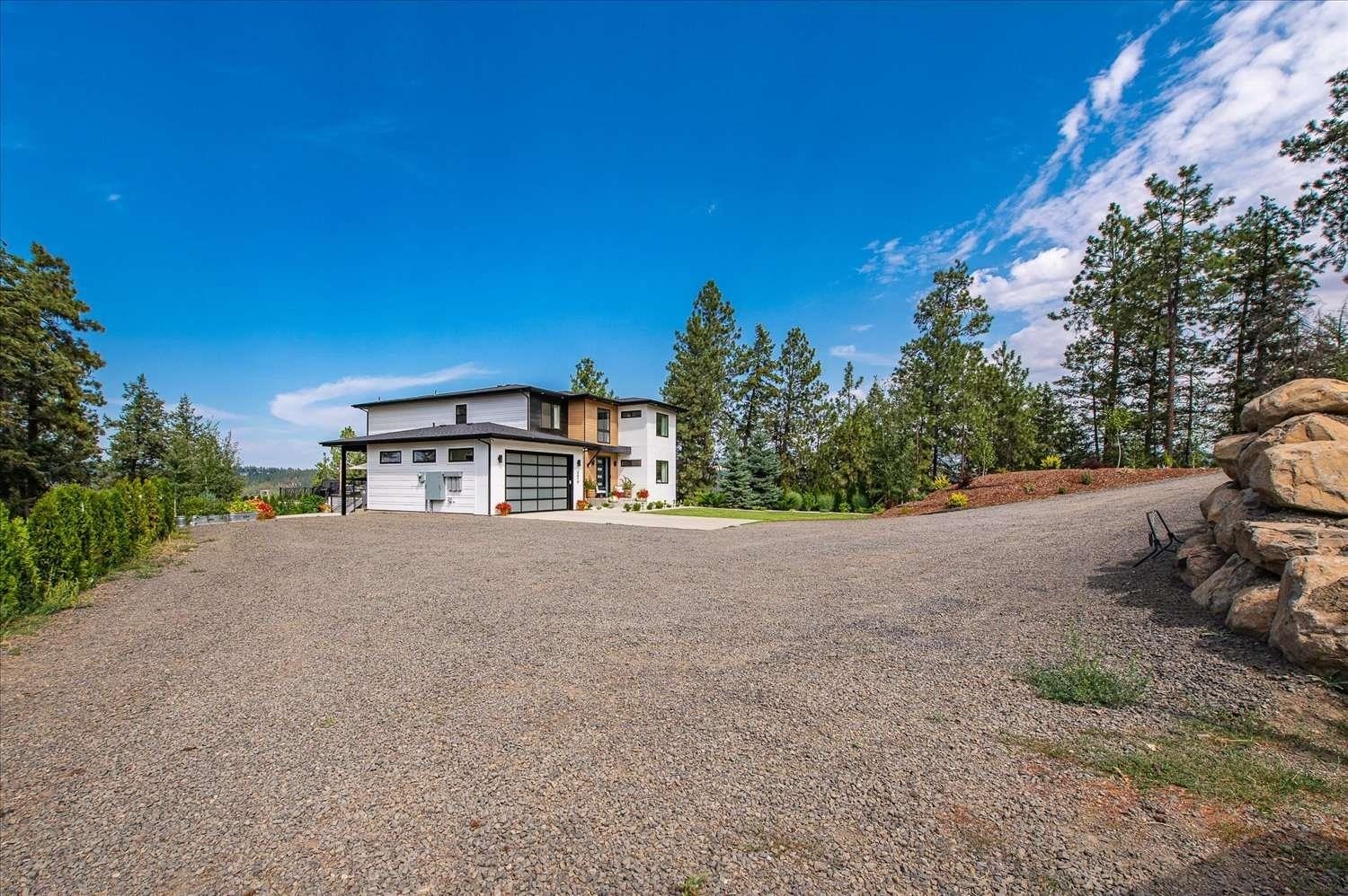 Property Photo: 9610 S Mullen Hill Rd WA 99224