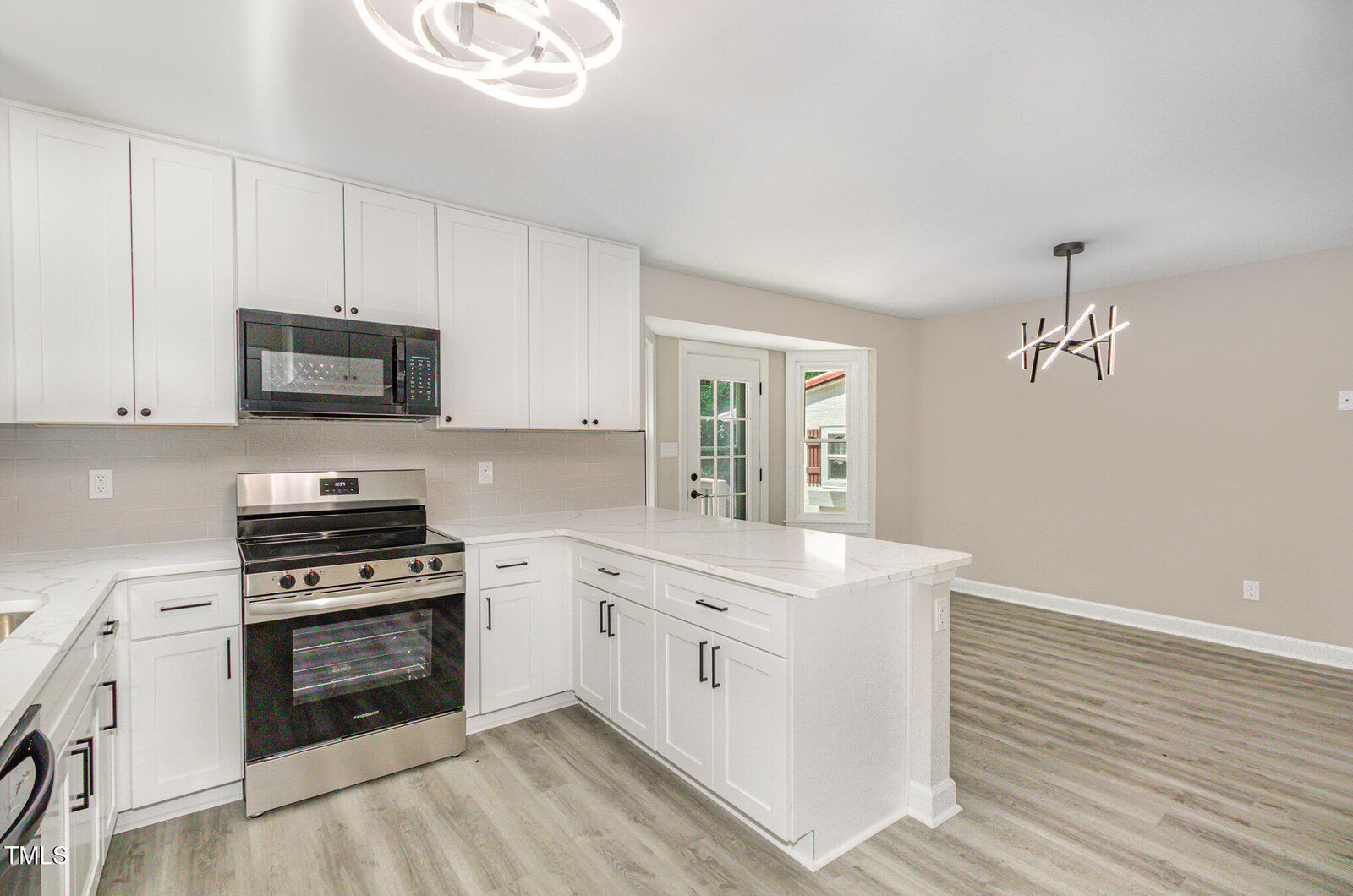 Property Photo:  2324 Dahlgreen Road  NC 27615 