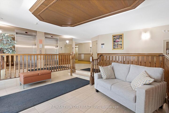 Property Photo:  3267 King Street E 505  ON N2A 4A4 