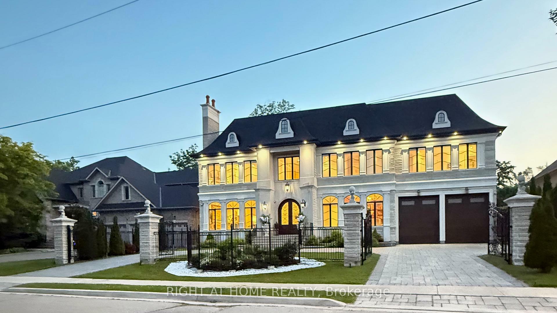 10 Yongeview Avenue  Richmond Hill ON L4C 7A4 photo