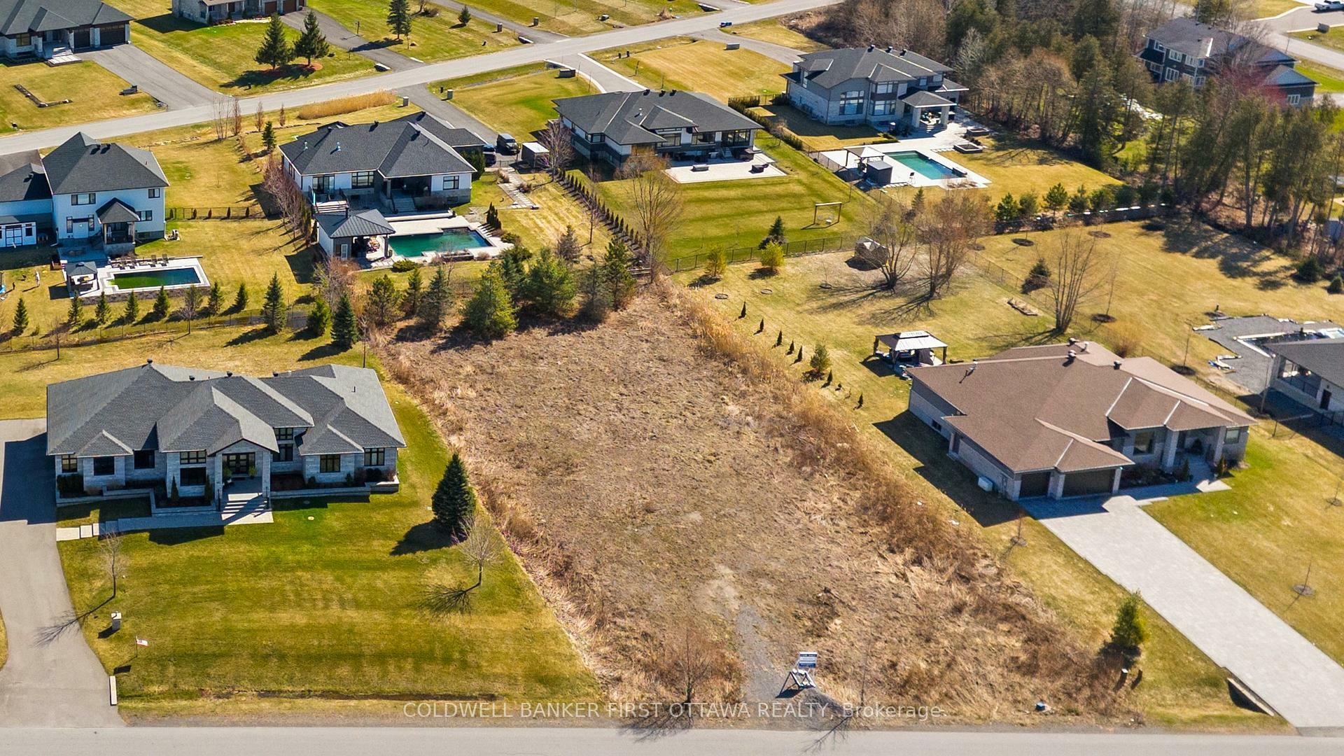 Property Photo: 1235 El Camino Street ON K4P 0C4