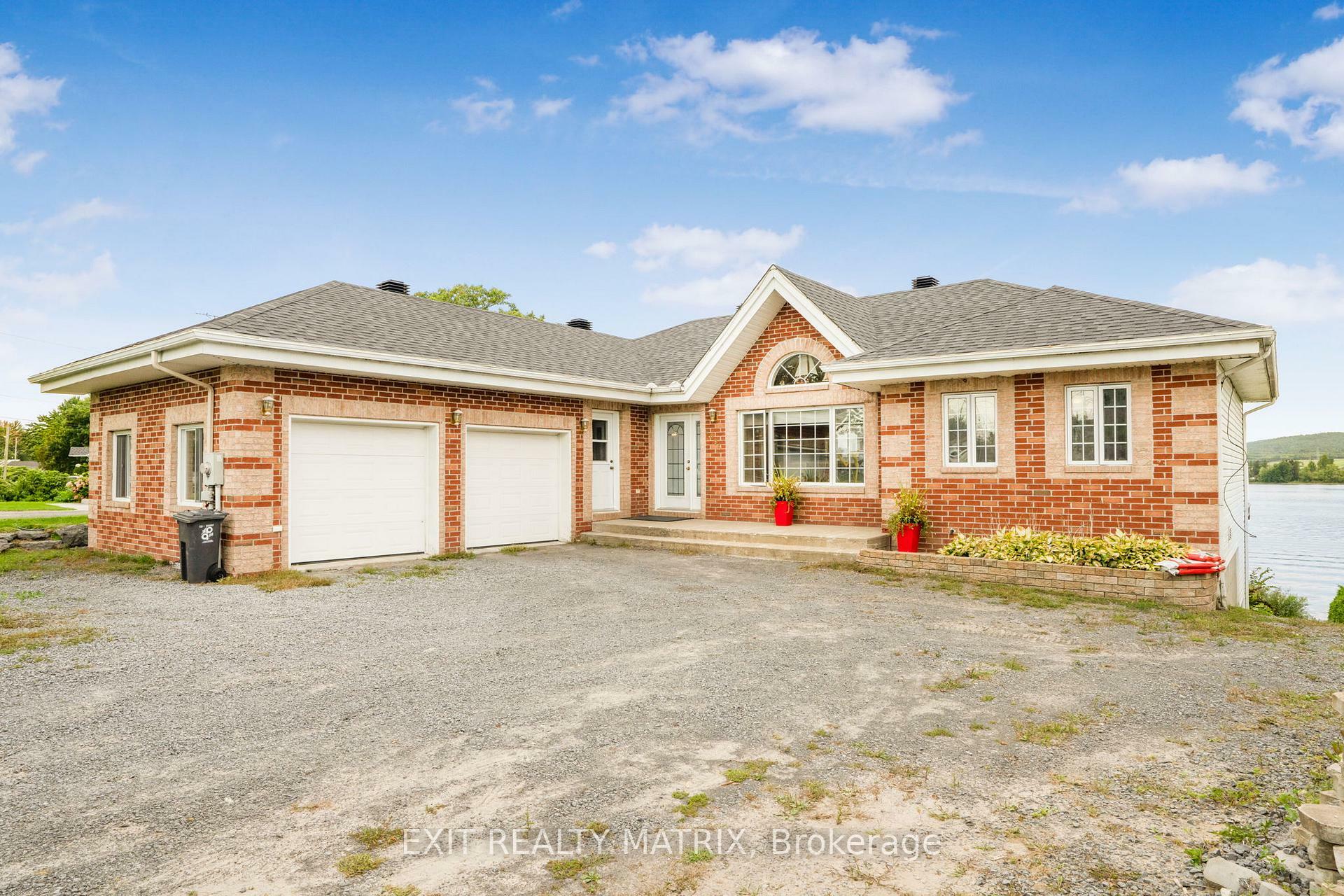 Property Photo: 2095 Joseph Street ON K0B 1J0