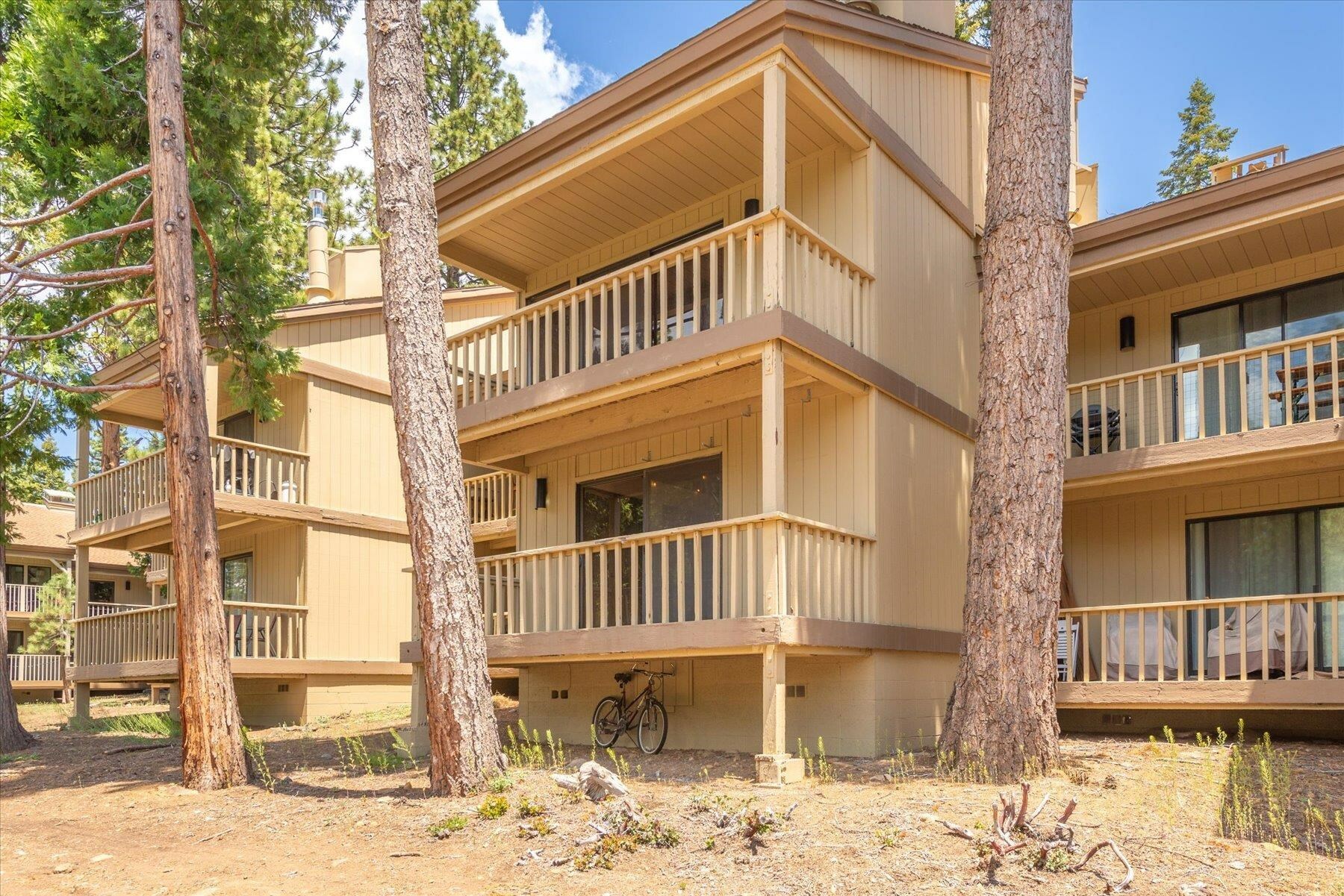 Property Photo:  1001 Commonwealth Drive 18  CA 96161 