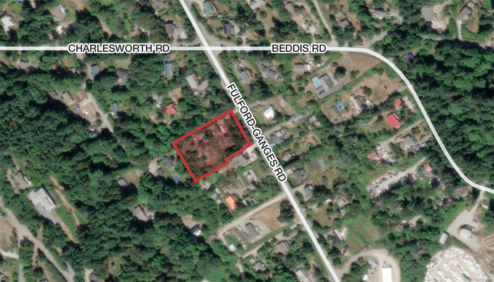 Property Photo: 384 Fulford-Ganges Rd BC V8K 2K1