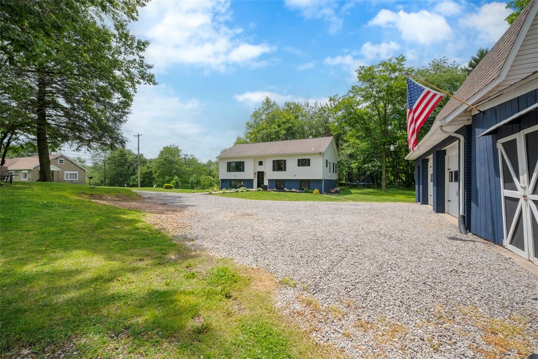 Property Photo: 3846 Green Garden Rd PA 15001