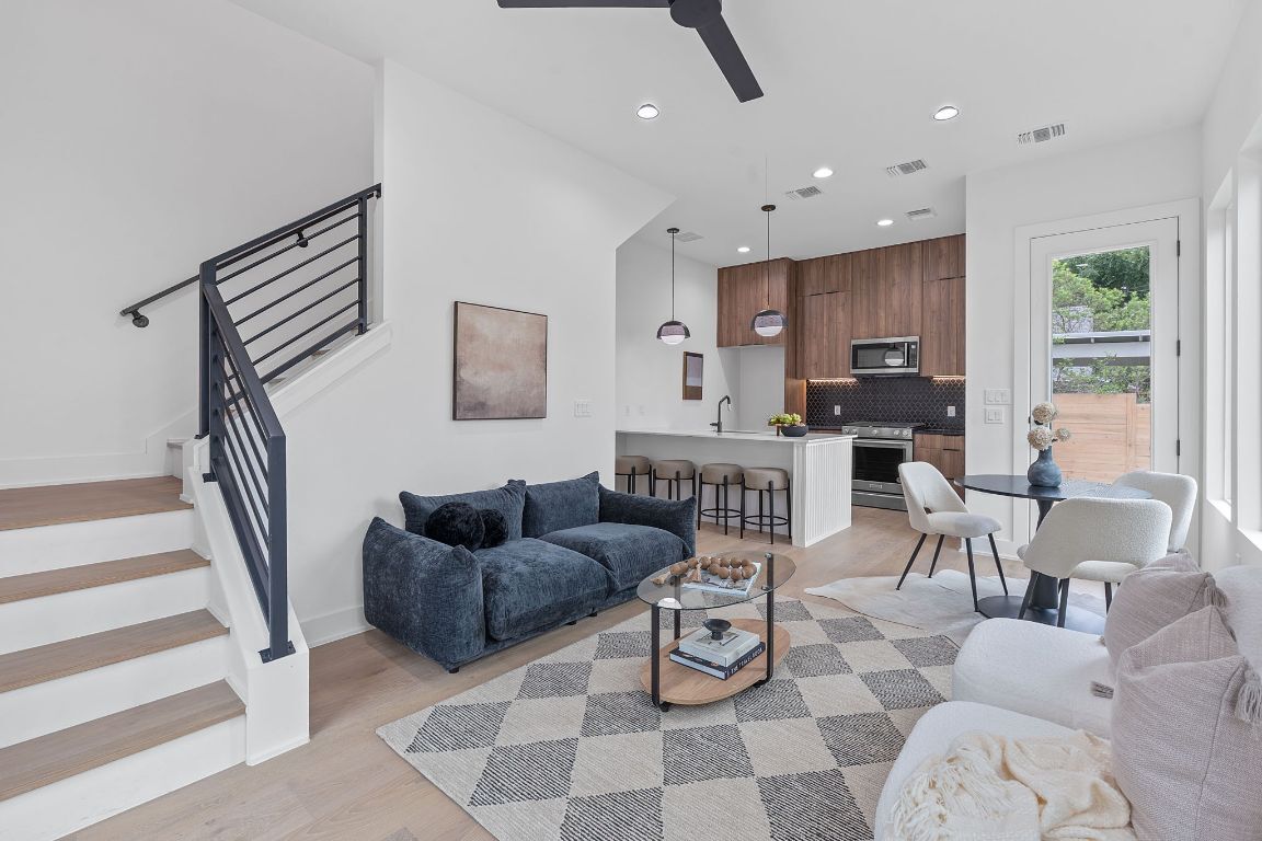 Property Photo:  54 Robert T Martinez Jr Street  TX 78702 