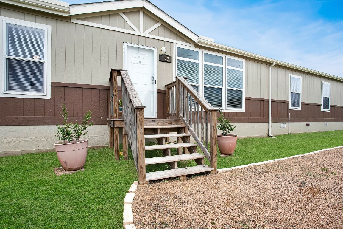 Property Photo: 172 Little Loop TX 78612