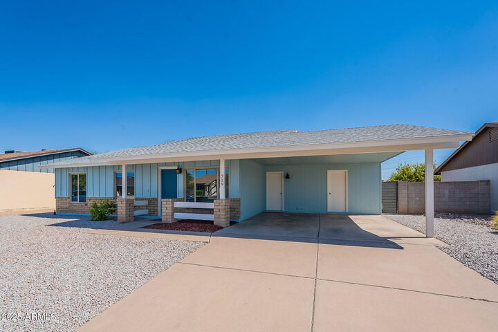 Property Photo: 719 W Pampa Avenue AZ 85210