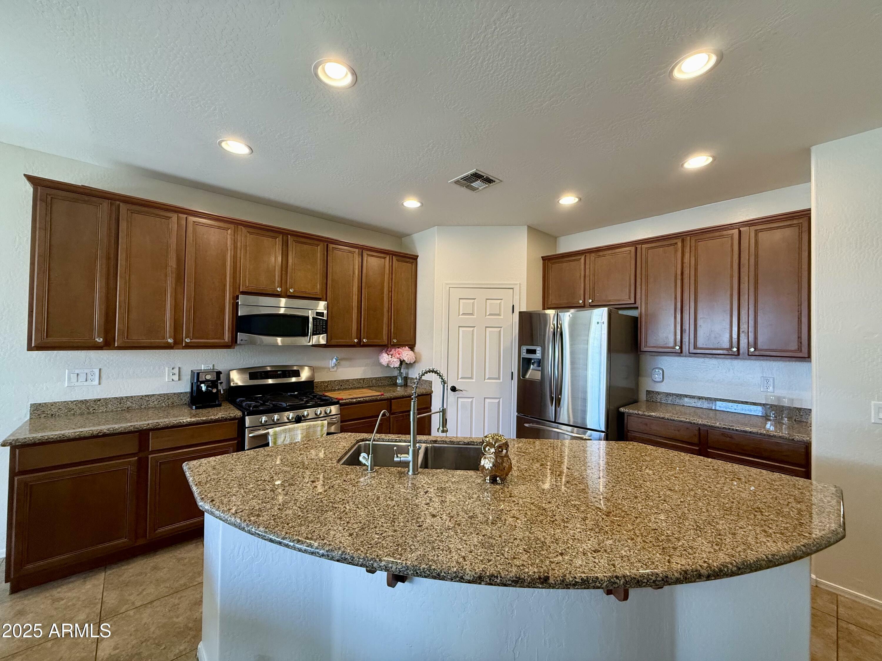 Property Photo: 16559 W Lincoln Street AZ 85338