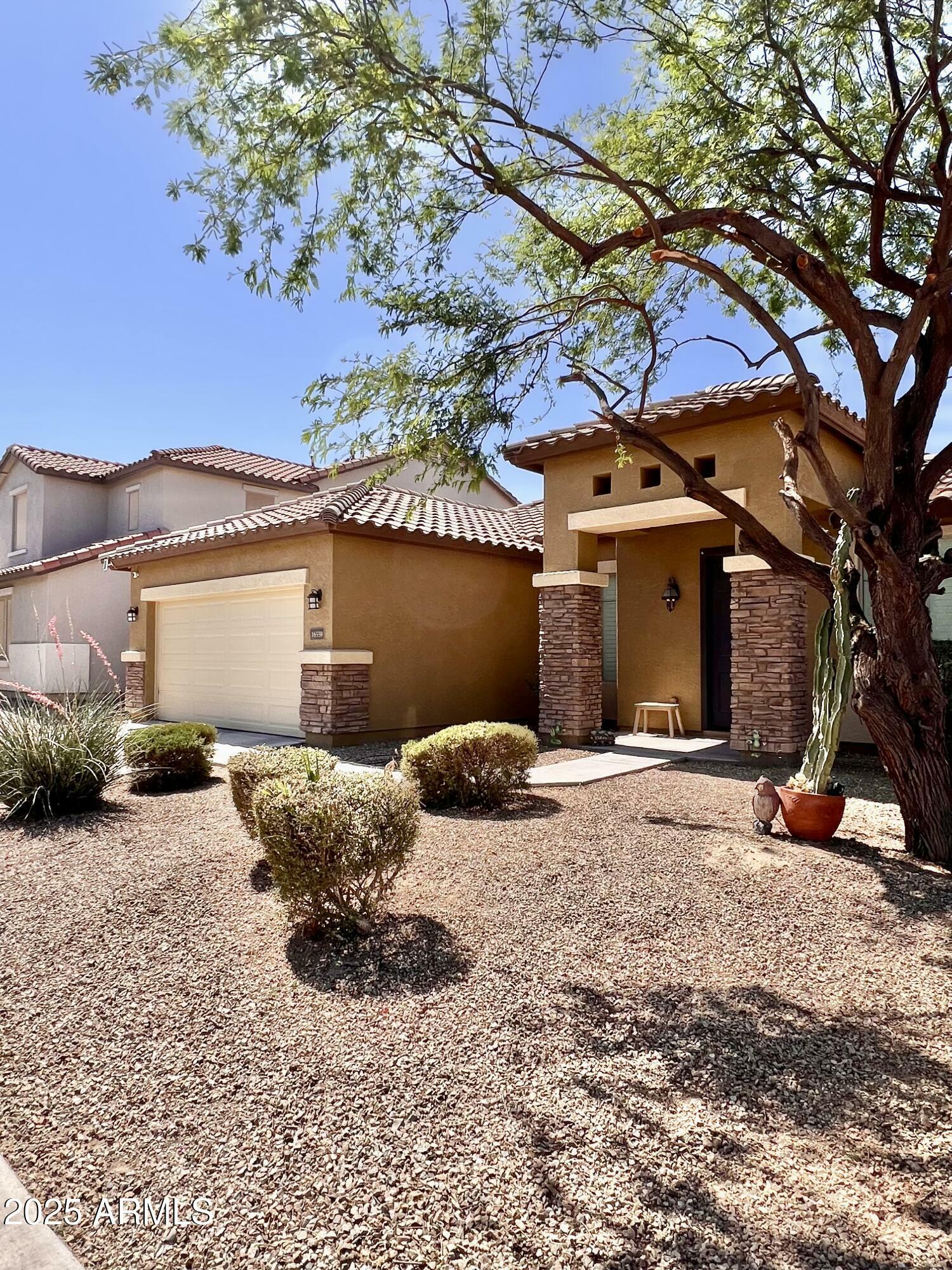 Property Photo: 16559 W Lincoln Street AZ 85338