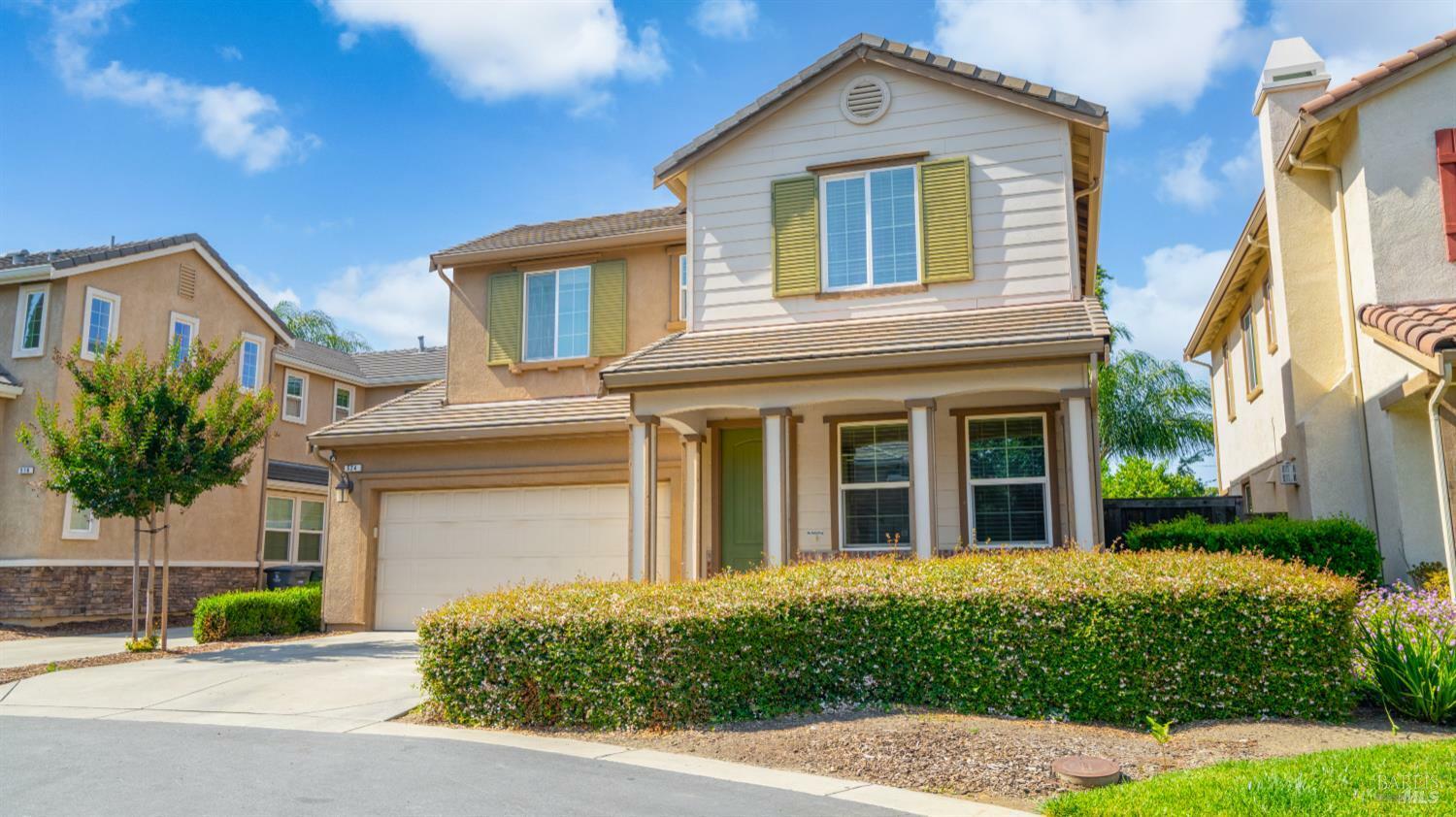 Property Photo: 524 Chaparral Loop CA 95688