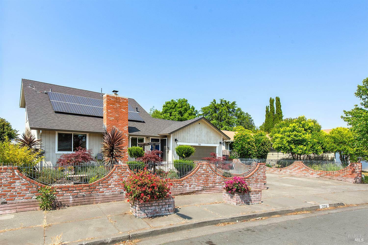 Property Photo:  753 W 8th Street  CA 95401 