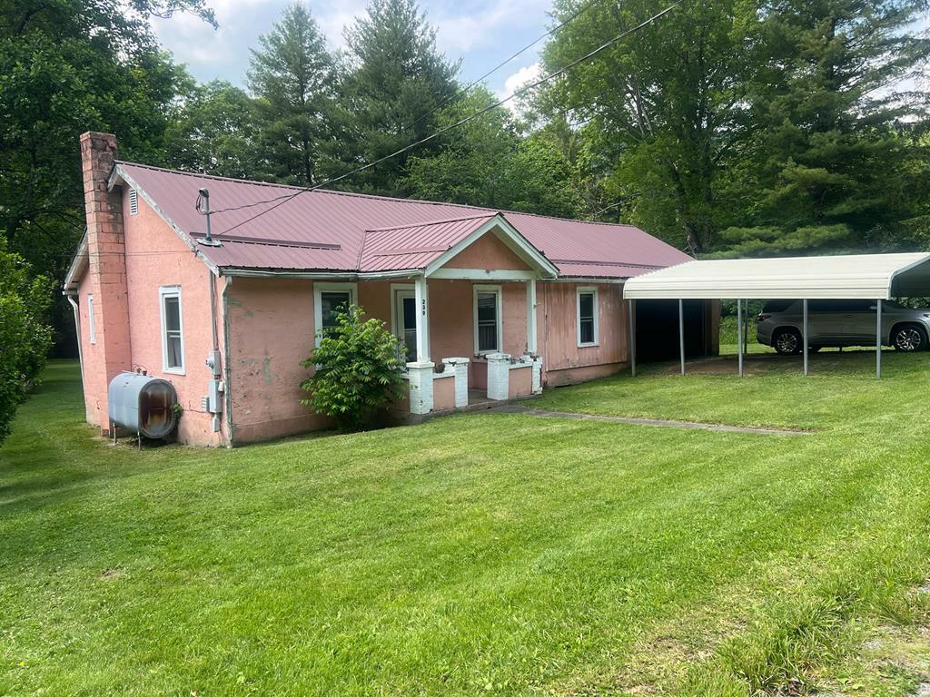 Property Photo: 238 Ccc Road WV 25958