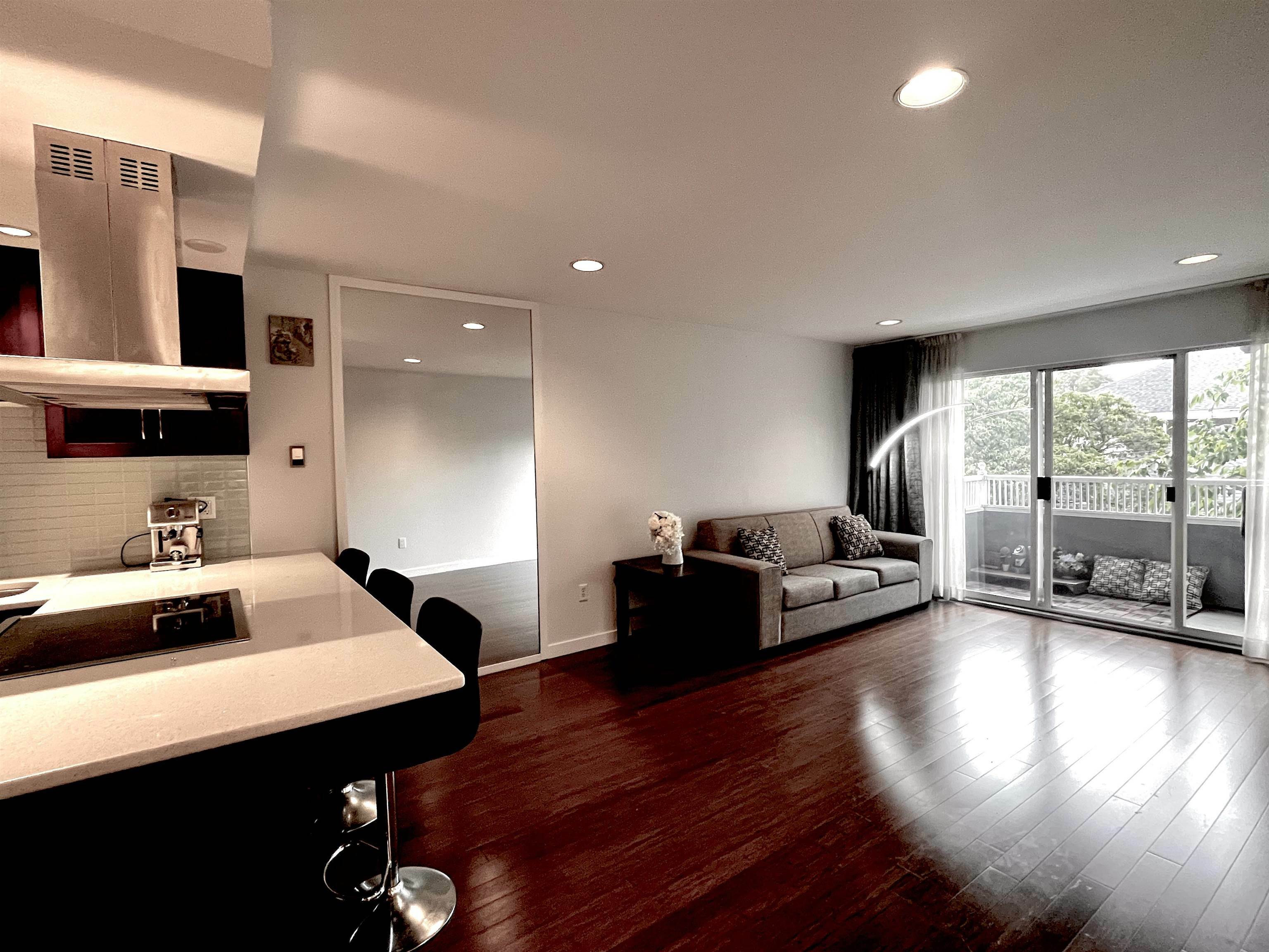 Photo de la propriété: 3875 W 4th Avenue 216 BC V6R 4H8