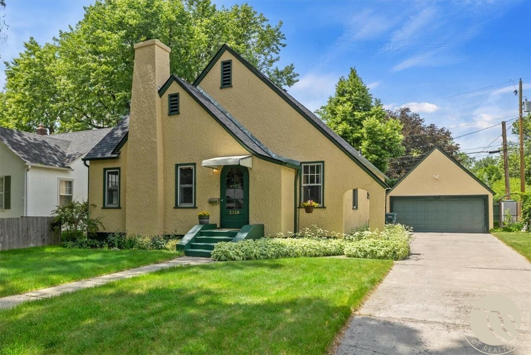 Property Photo: 2328 Pine MT 59101