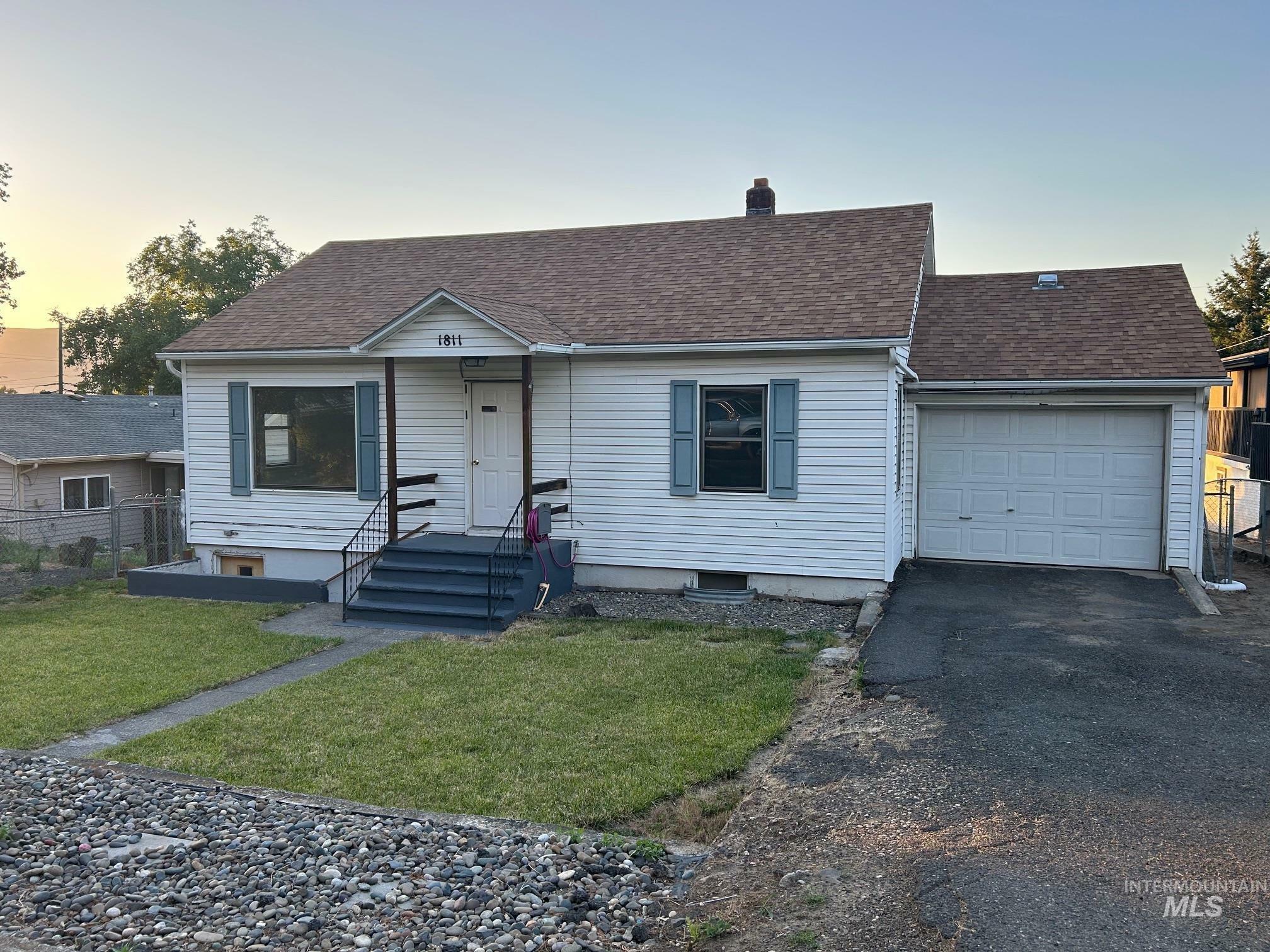 Property Photo: 1811 17th Avenue ID 83501