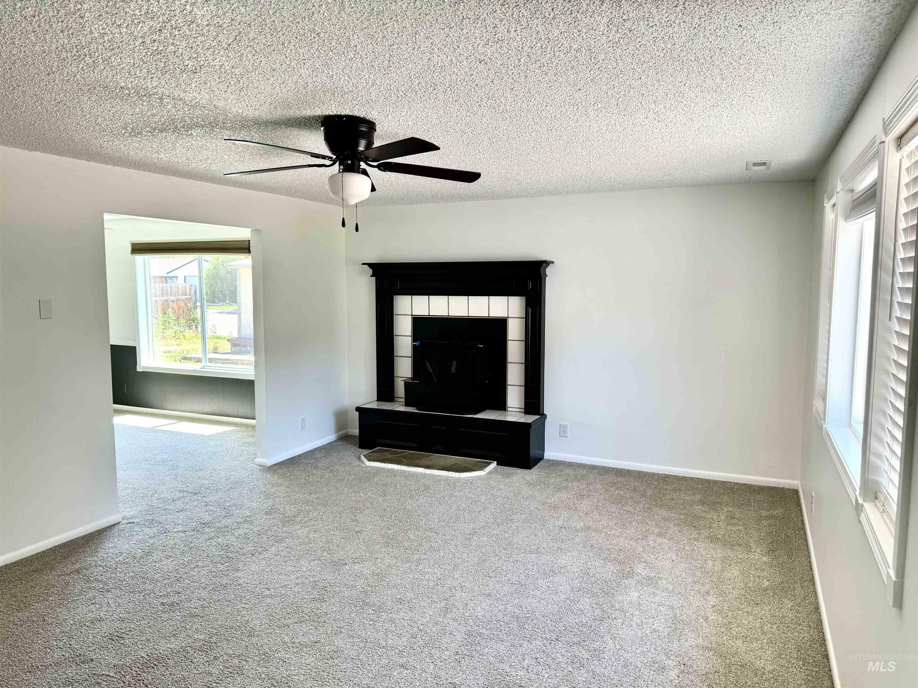 Property Photo: 2104 S Chestnut St ID 83686