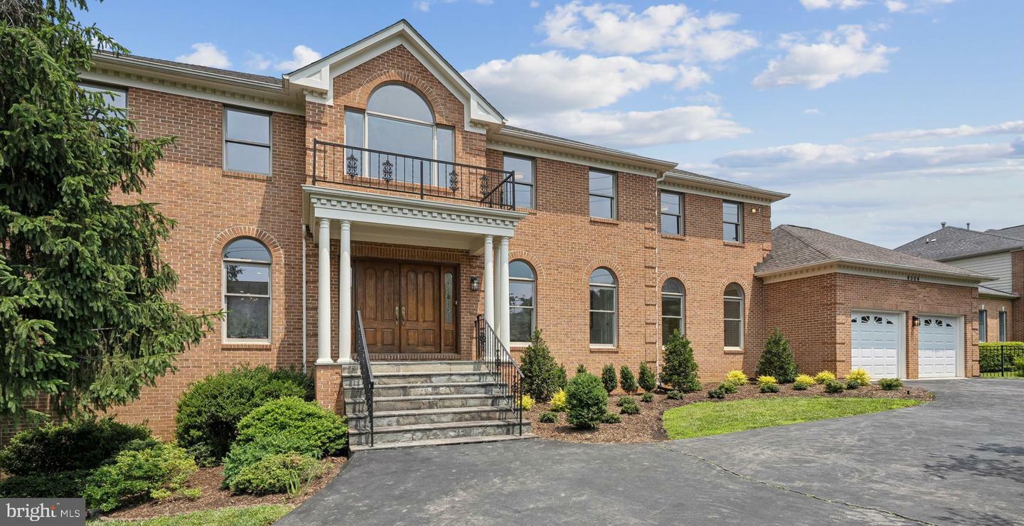 9309 Bells Mill Road  Potomac MD 20854 photo