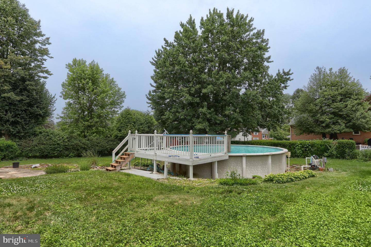 Property Photo:  1002 S 2nd Avenue  PA 17042 
