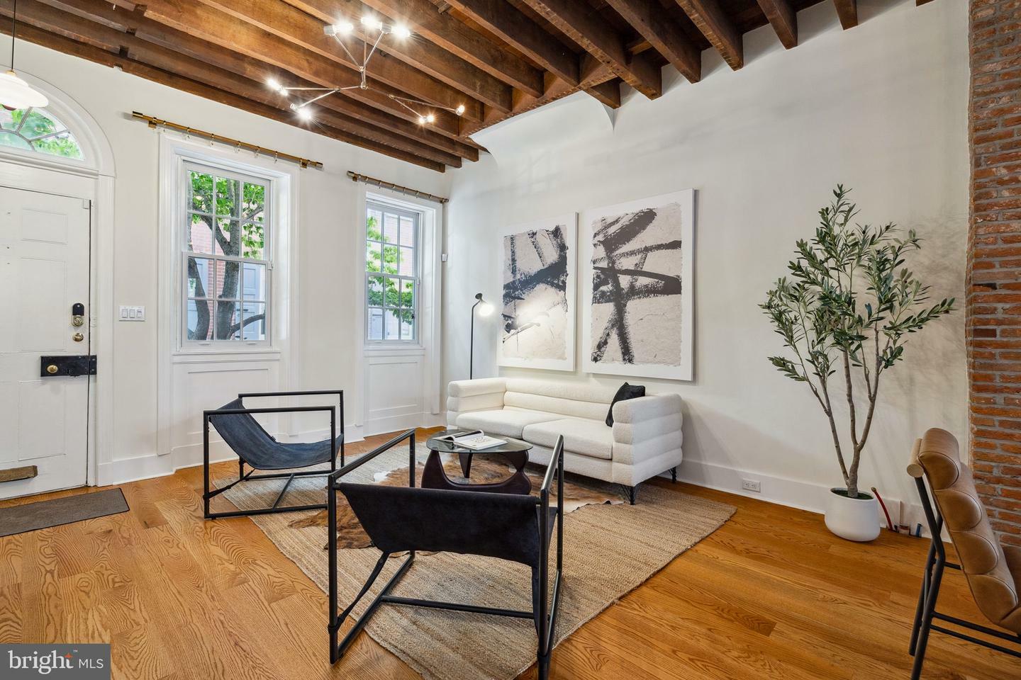 Property Photo:  304 S Philip Street  PA 19106 