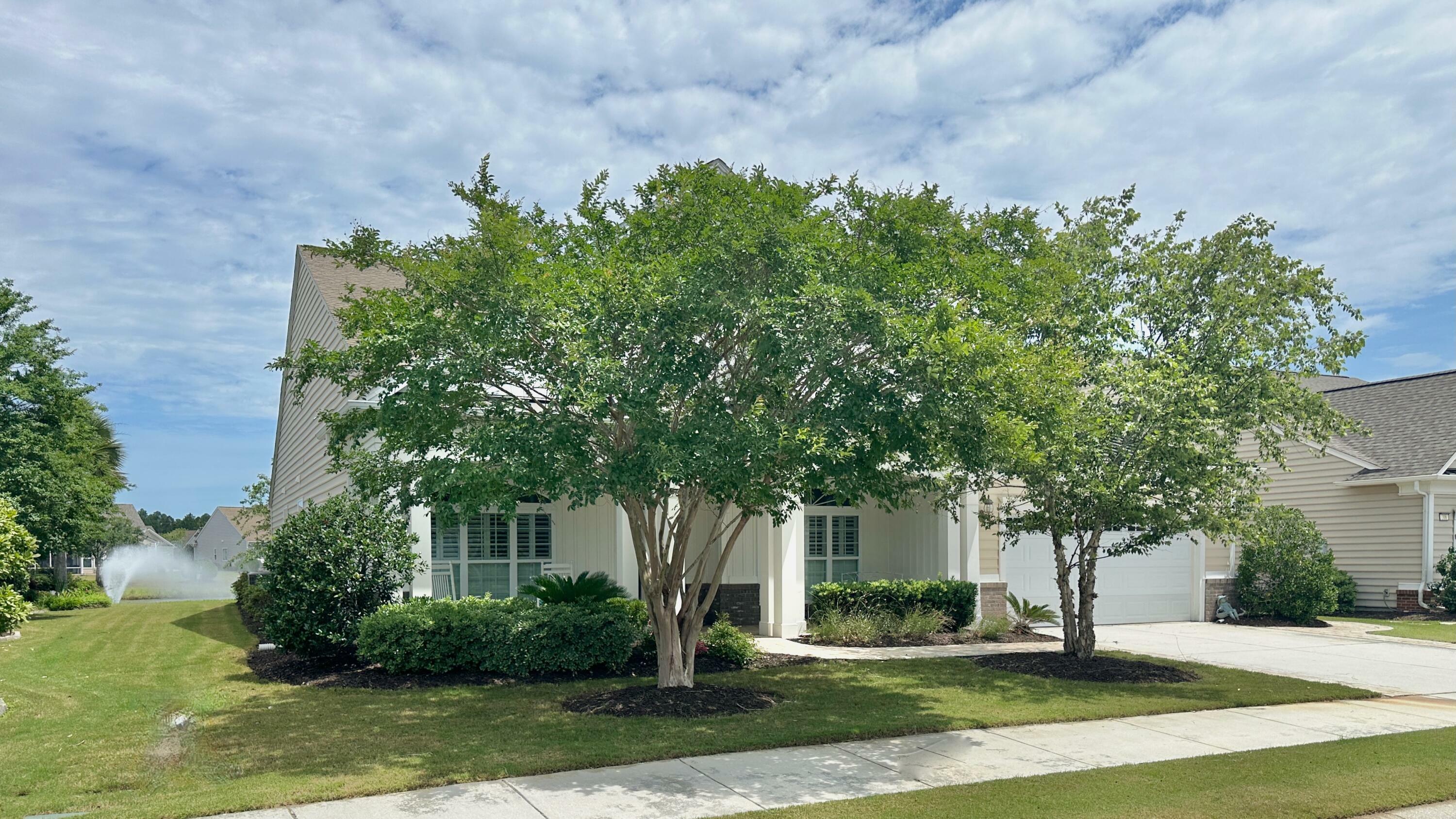 Property Photo: 310 Waterlily Way SC 29486