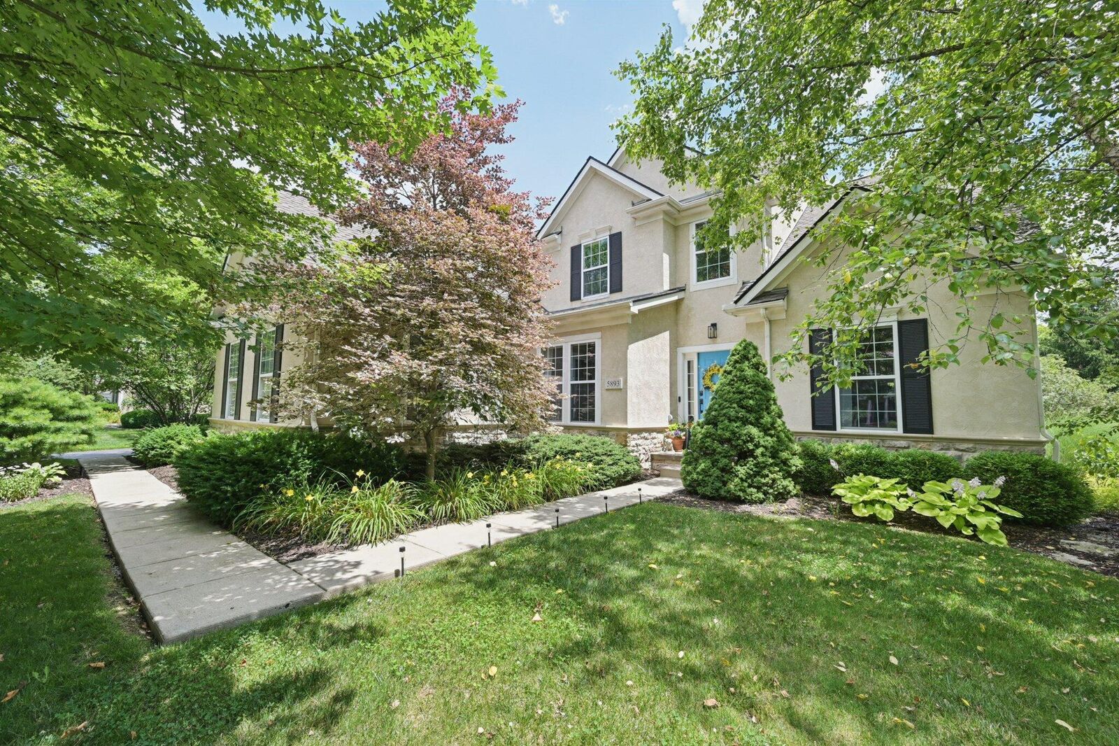 Property Photo:  5893 Dunheath Loop  OH 43016 