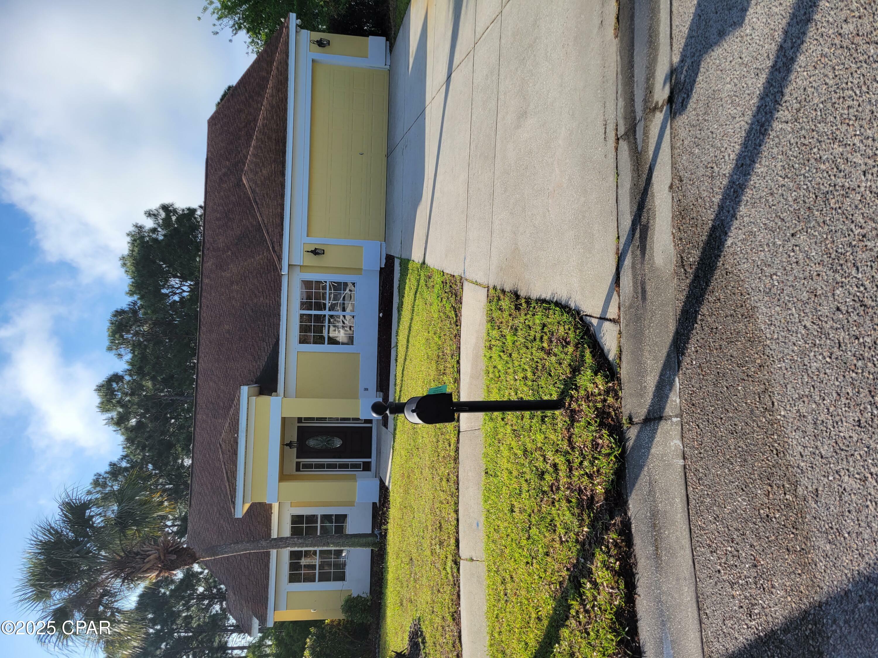 Property Photo: 121 Biltmore Place FL 32413