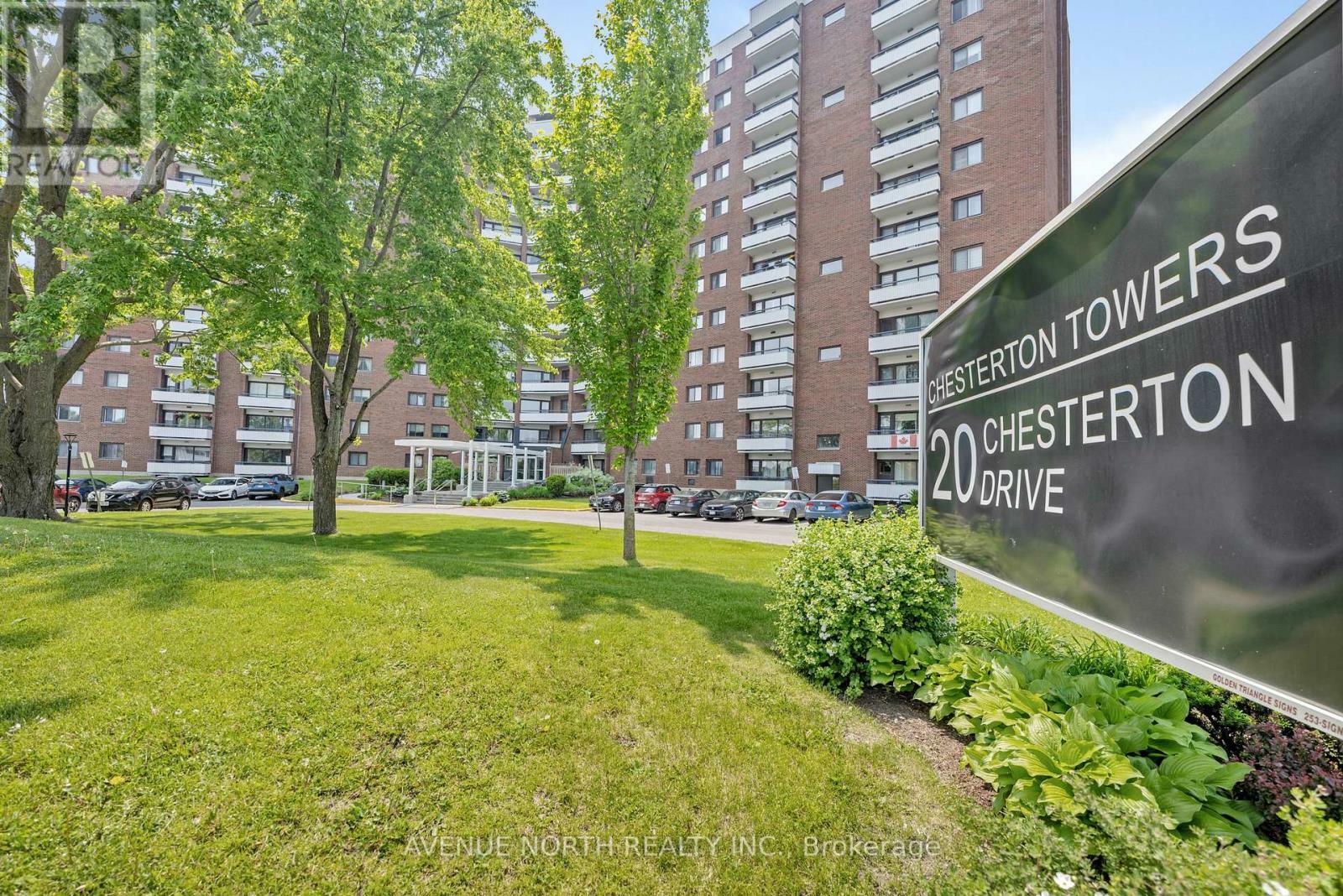 Photo de la propriété: 20 Chesterton Drive 111 ON K2E 6Z7